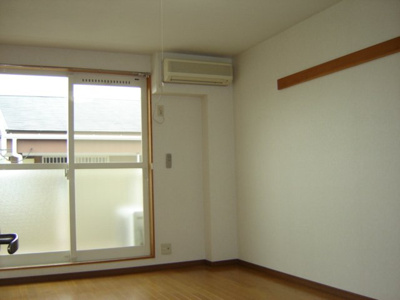 【居間・リビング】 | サープラスリッパーⅡ | ゆったり過ごせるリビングです