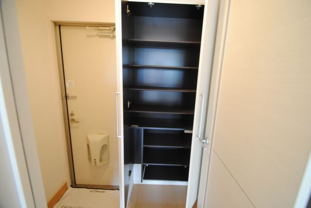 エマーブルⅢ A棟の収納