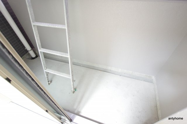 ユーズ7番館　仲介手数料無料のバルコニー