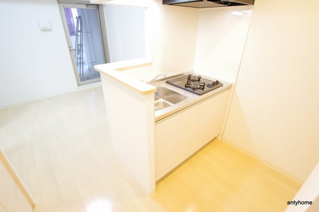 ユーズ7番館　仲介手数料無料の居間・リビング