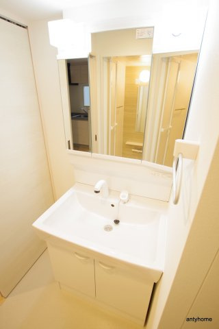 ユーズ7番館　仲介手数料無料の洗面所