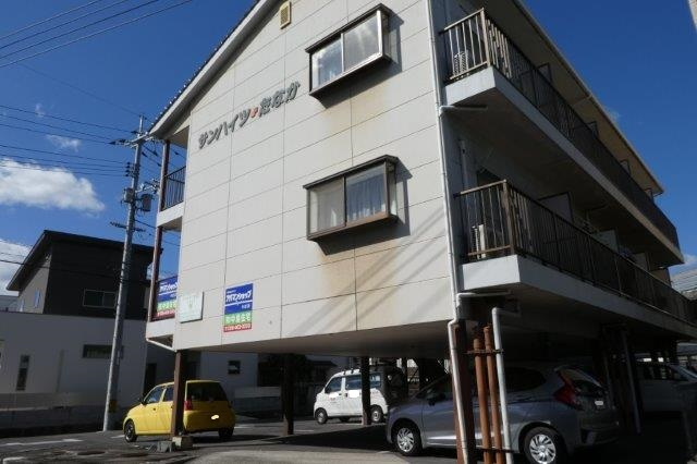 サンハイツたなかの外観