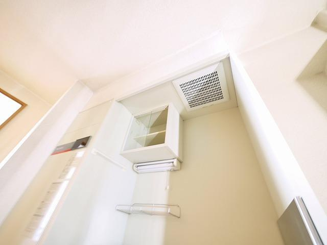 メゾンラポールのキッチン|コンパクトなキッチンで掃除もラクラク