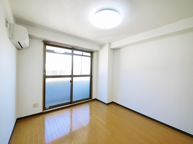 メゾンラポールの洋室|きれいな洋室です