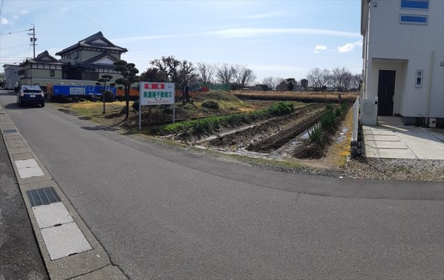 ４６７７１　岐阜市須賀土地の前面道路含む現地写真