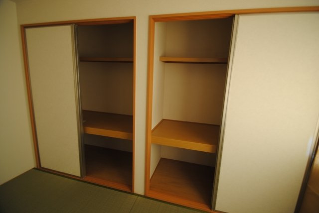 セジュールシャンスⅡ B棟の収納