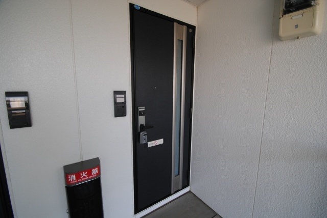 セジュールシャンスⅡ B棟の玄関|きれいな玄関です