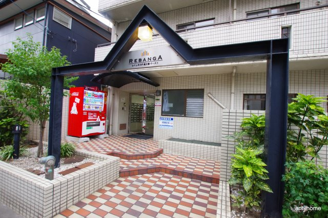 レバンガAP新大阪イースト　仲介手数料無料のエントランス