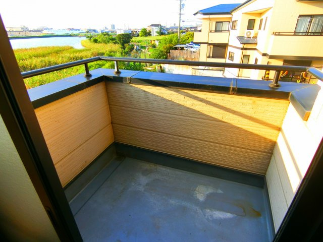 真福寺貸戸建のバルコニー
