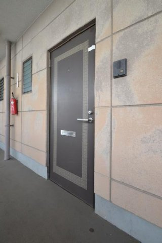 ピアーチェ新庄の玄関