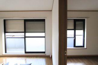 【居間・リビング】 | セリーシア葛城Ａ | 使いやすいリビングです