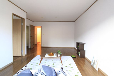 【居間・リビング】 | セリーシア葛城Ａ | おしゃれなリビングです