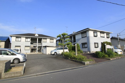 【駐車場】 | セリーシア葛城Ａ | 車をお持ちの方に嬉しい駐車場付きの物件です