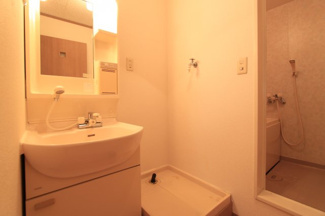 【独立洗面台】 | セリーシア葛城Ａ | 使いやすい独立洗面台です