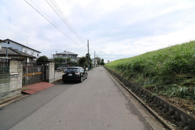 【前面道路含む現地写真】の画像