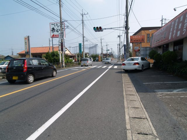 足利市南大町の売地の前面道路含む現地写真