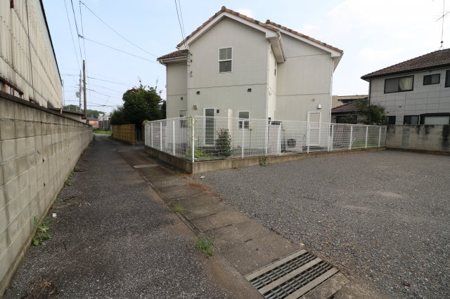 足利市今福町の売地の前面道路含む現地写真