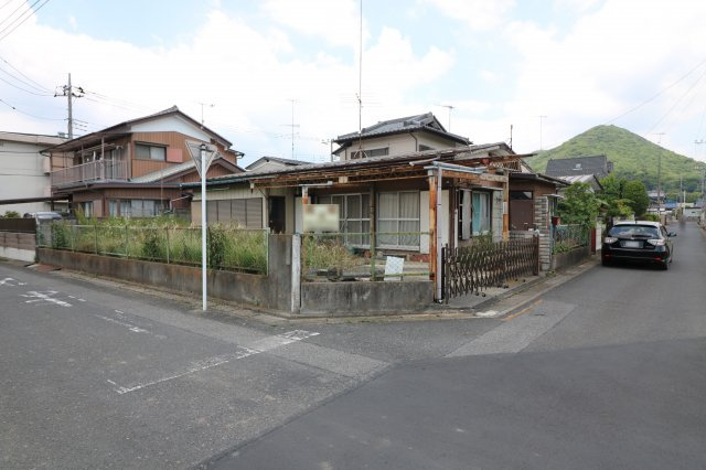 足利市毛野新町４丁目の売地の外観