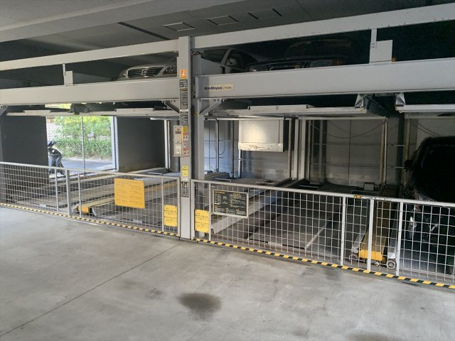 野村ステイツ橦木町南の駐車場