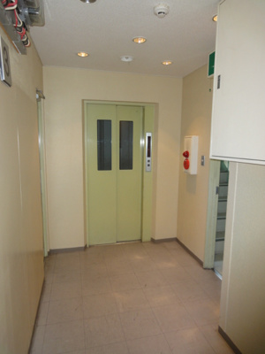 【その他共用部分】 | 幸福相互富雄松本ビル | エレベーター