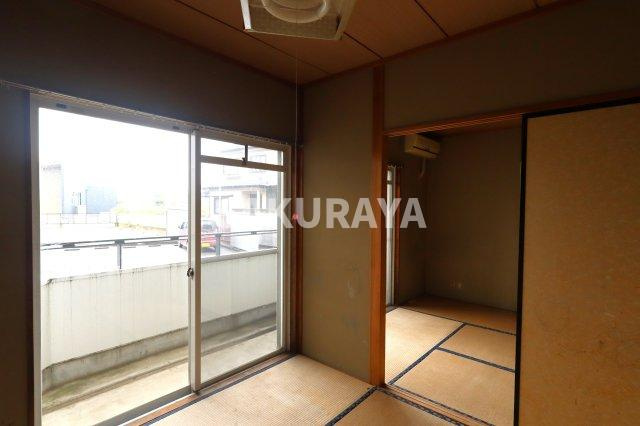 進峰マンションA棟の和室