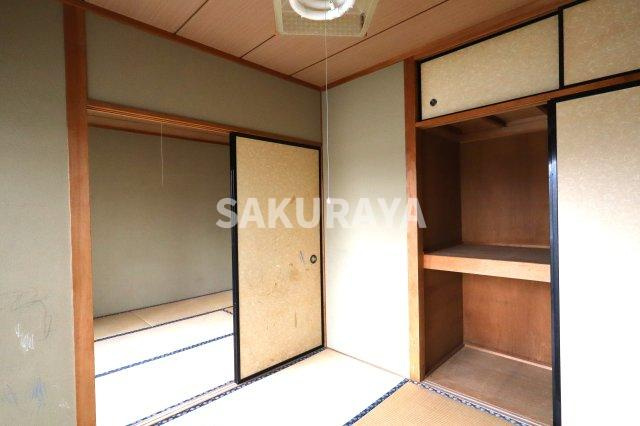 進峰マンションA棟の収納