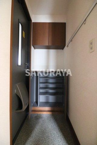 ウィンドフィルの玄関