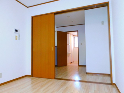 【洋室】 | ペルルラヴィ