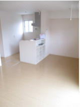 モンテカスカーダA棟の居間・リビング|ゆったり過ごせるリビングです