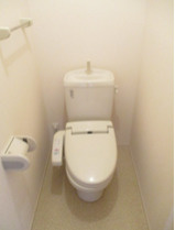 モンテカスカーダA棟のトイレ|清潔感のあるトイレです