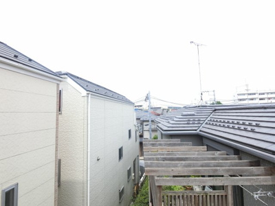 【展望】 | 磯子区久木町中古戸建 | 3階洋室からの眺望です。
周辺は高い建物が無く住環境良好です。
