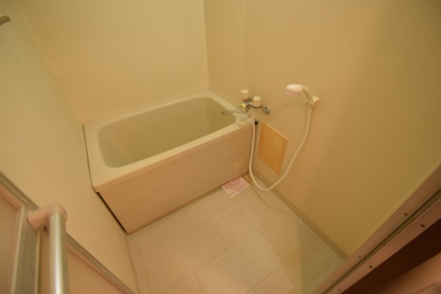 エスフィールドハイツの浴室|キレイな浴室です