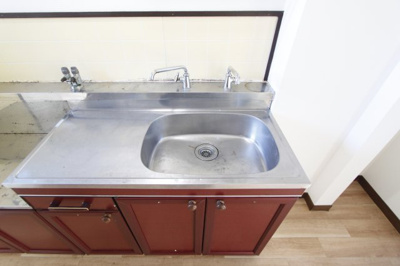 【キッチン】 | コスモハイツリゾ | きれいなキッチンです