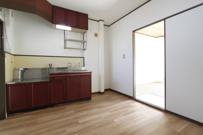 【居間・リビング】 | コスモハイツリゾ | 使いやすい居間です