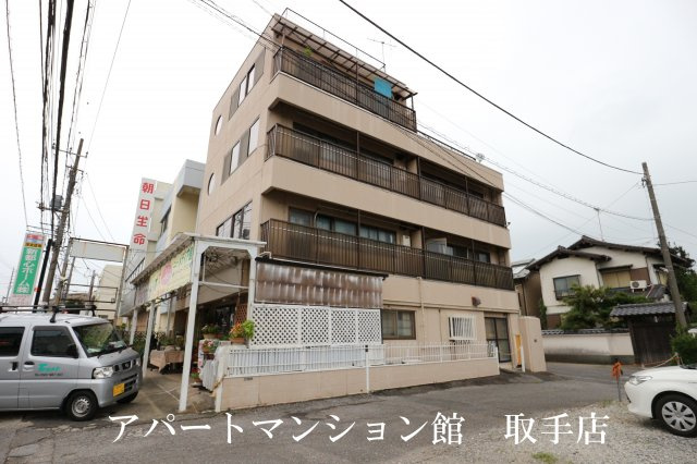 白山ビルの外観