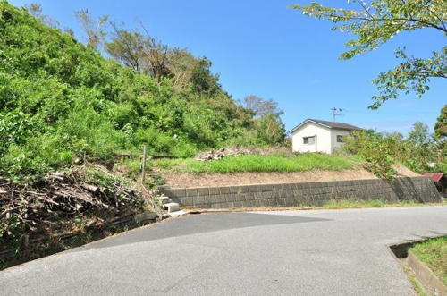 真舟５丁目 土地 宅地と山を同時に欲しい方に 周辺交通量少なめ 分譲地 更地渡し 閑静な住宅地 建築条件なし 木更津の不動産 土地情報ならアール不動産