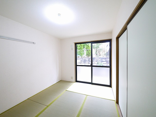 ヴェルリバージュの和室