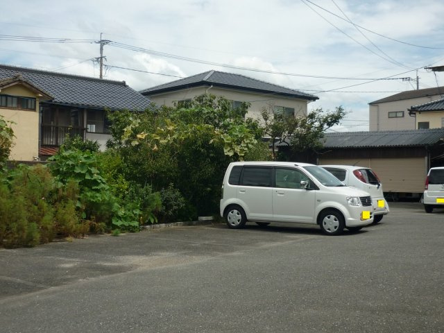 成村駐車場の外観