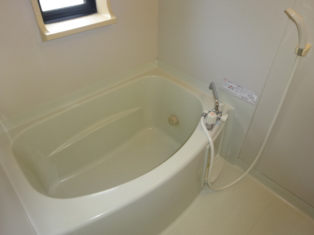 ミリカ・ルブラの浴室|参考、同建物・同間取りの号室