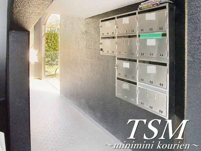 スカイハイツのエントランス