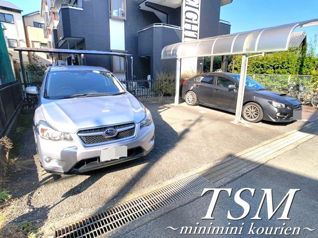 スカイハイツの駐車場