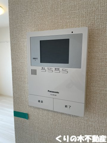 【セキュリティ】 | エトワールしゅりⅤ | モニター付きインターホン完備