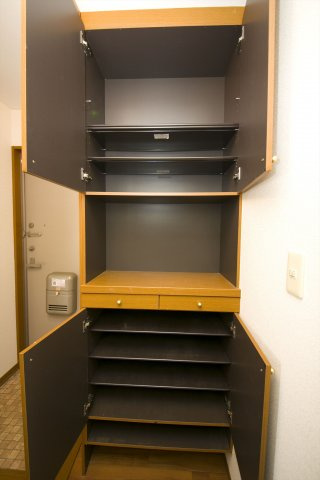 カーサソレイユA棟の収納
