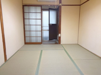 【寝室】 | 諏訪森町中3丁文化（カネイ文化）