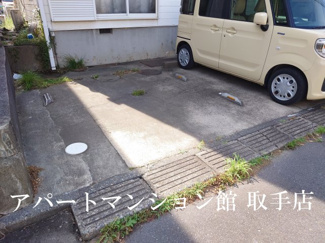 【駐車場】