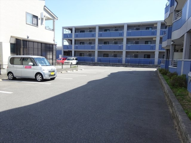 Ｂｅｌｌeｆａｍｉｌｌｅの駐車場