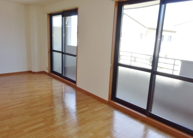 Ｂｅｌｌeｆａｍｉｌｌｅの居間・リビング