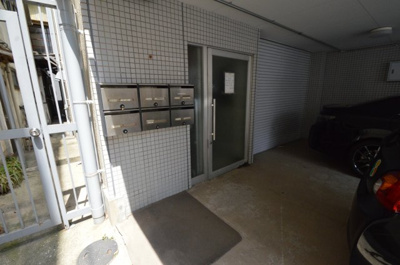 【エントランス】 | 三景ビル