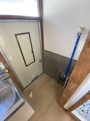 【設備】 | 地曵貸家 | 洗濯機置き場