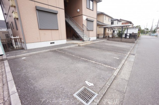 【駐車場】